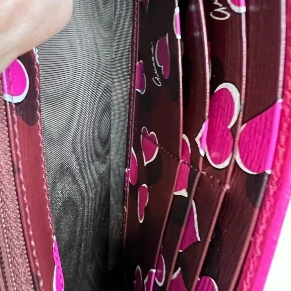 GUCCI LOVELY HEART INTERLOCKING GG LEATHER WALLET